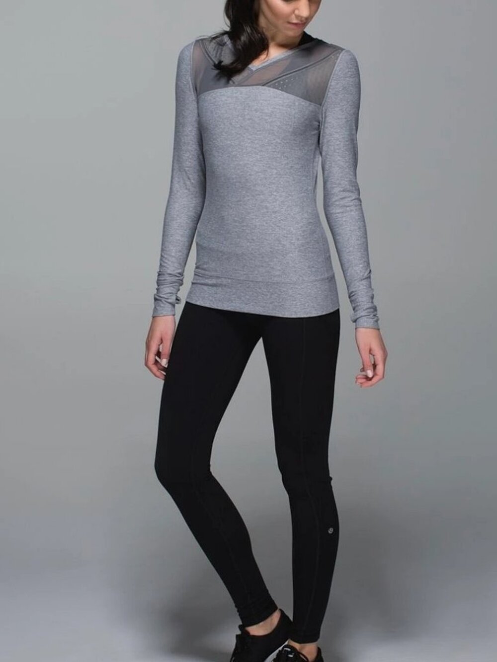 LULULEMON JUST BREATHE LONG SLEEVE sweater size 8